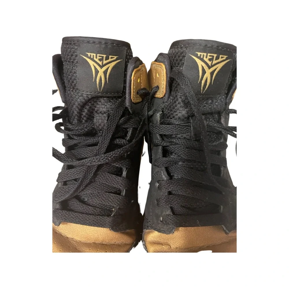 NIKE : Air Jordan 1 Mid’s : Carmelo Anthony Black and Gold : 7 Youth : Rare